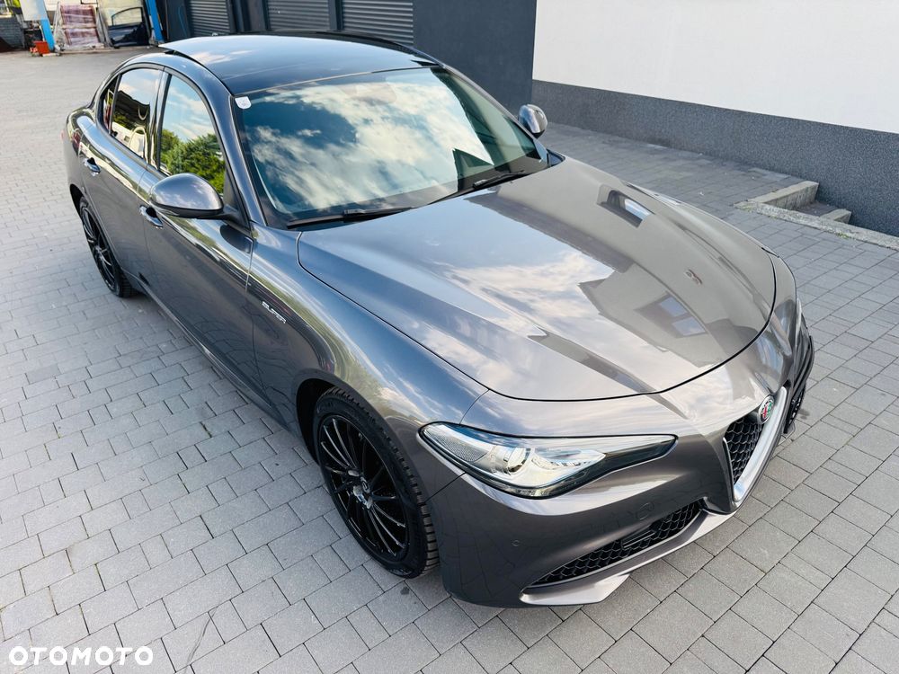 Alfa Romeo Giulia 2.2 AT8 Super - 1
