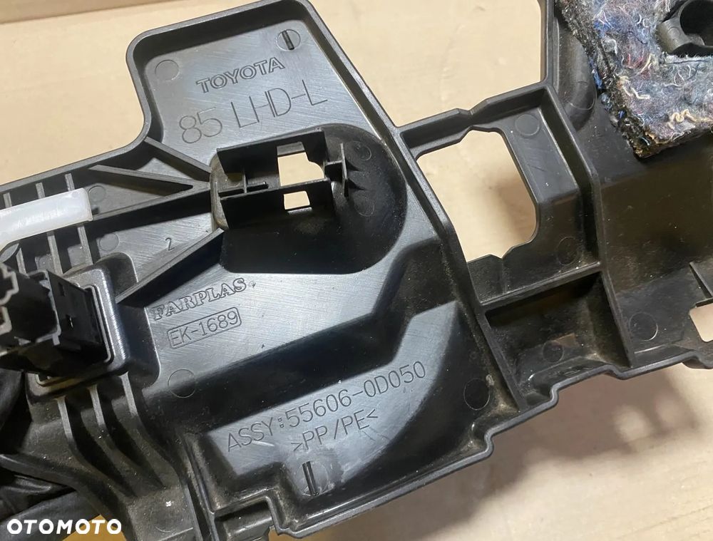 Osłona pod deskę konsolę lewa 55606-0D050 Toyota Yaris III 2019r. OE - 3