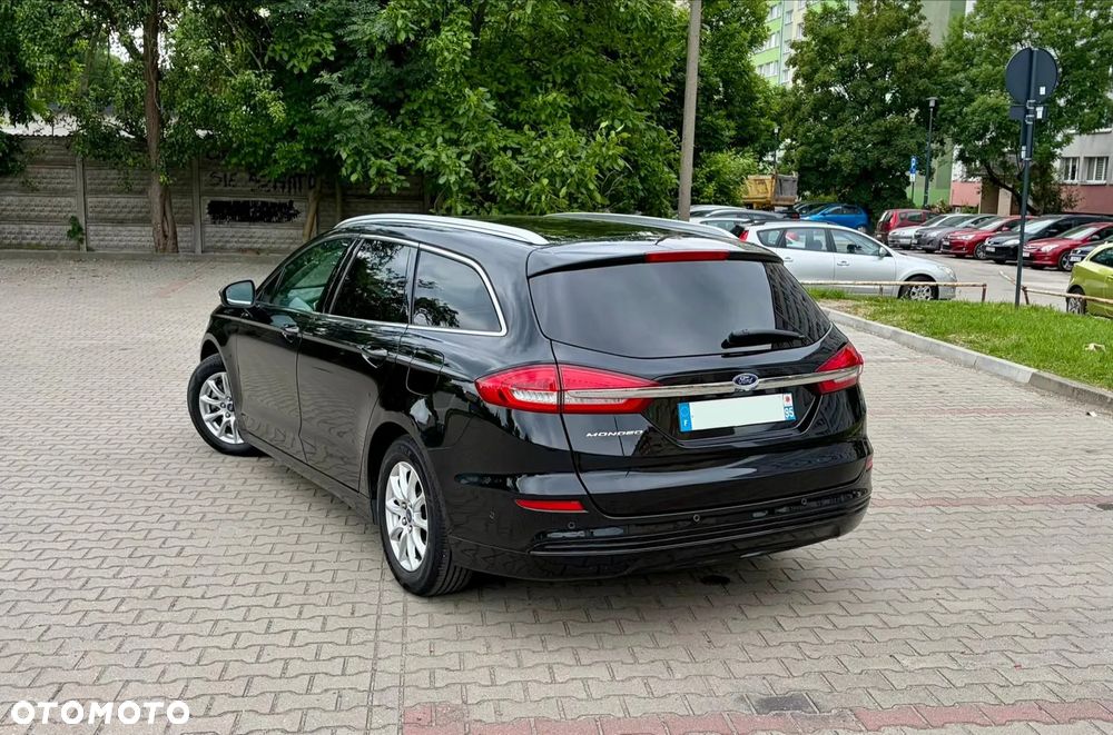 Ford Mondeo 2.0 Hybrid Titanium - 6