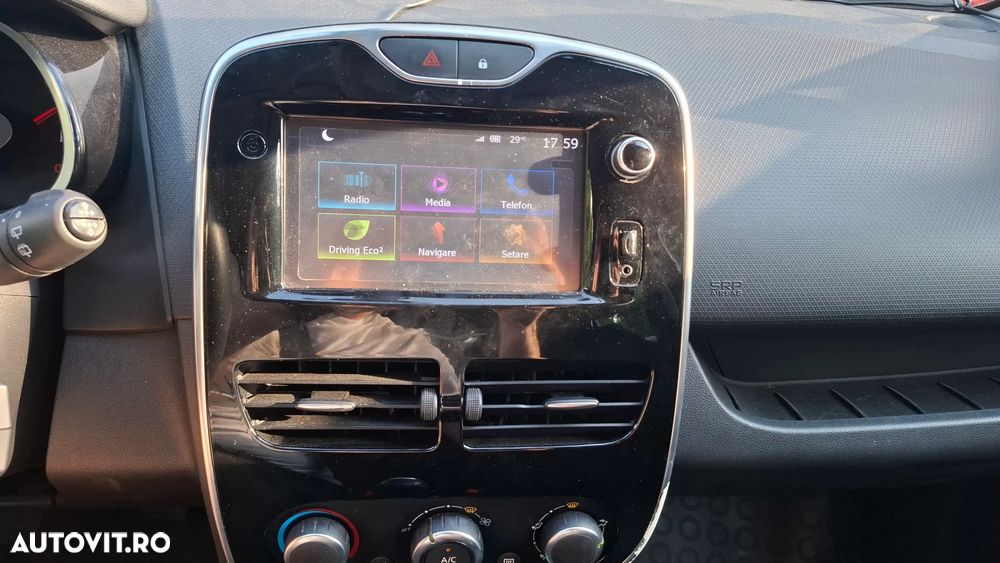 Renault Clio TCe Life - 19
