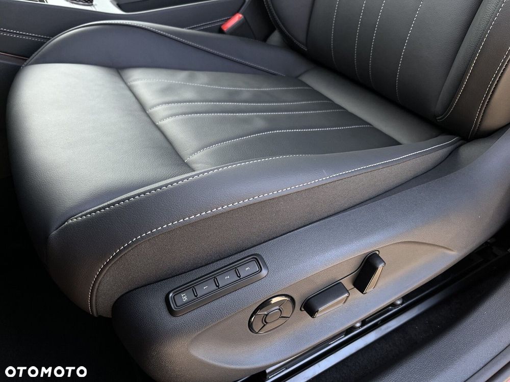 Volkswagen T-Roc - 17