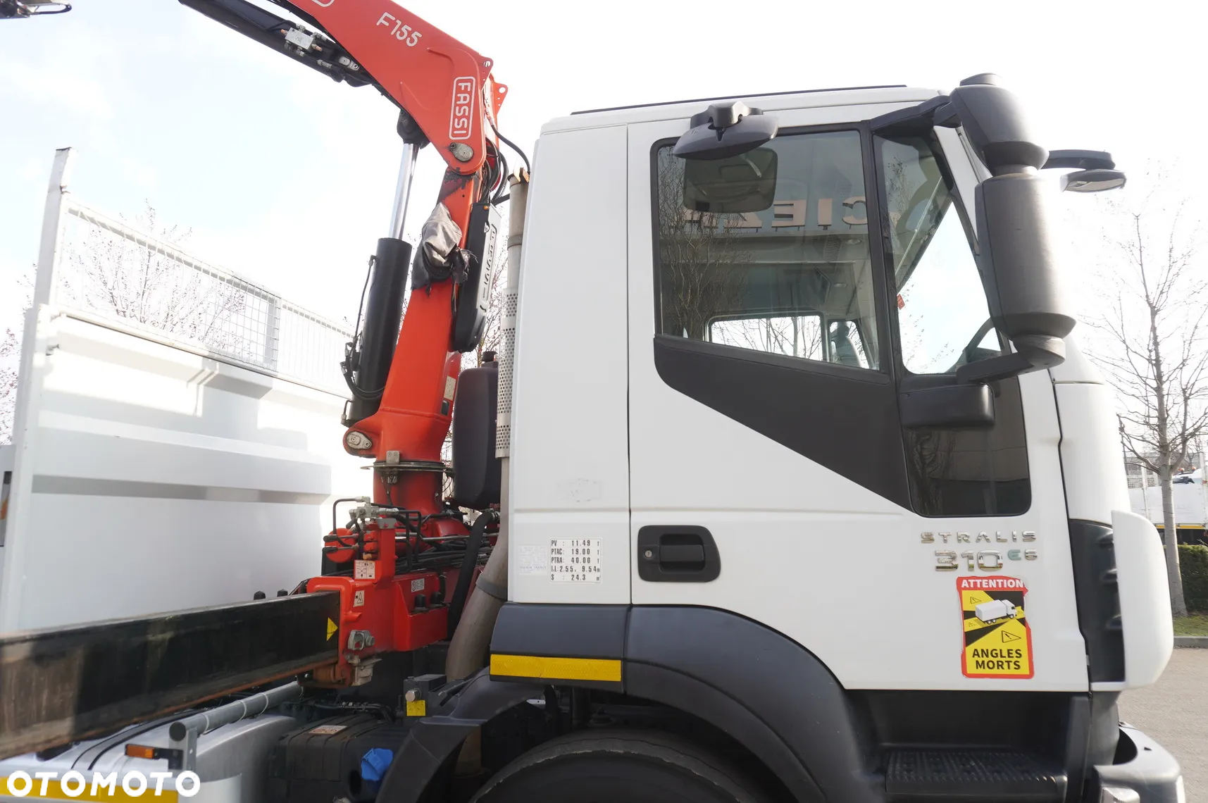 Iveco Stralis 310 E6 / HDS Fassi 155 6.2 t / 250 tys. km - 19