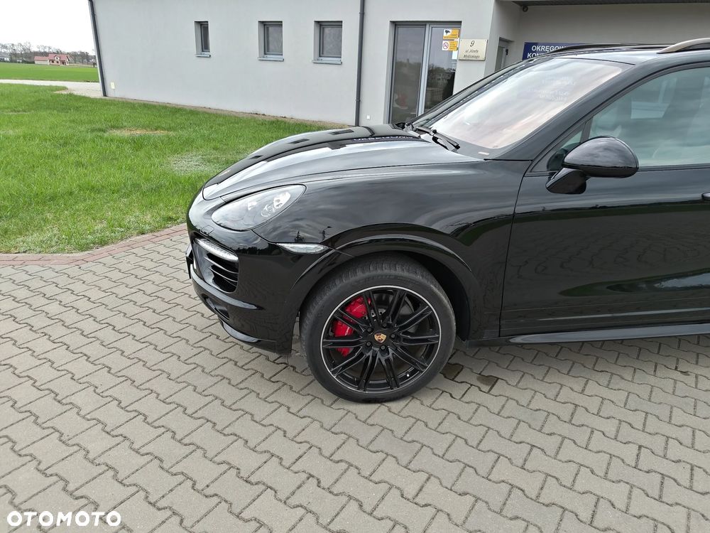 Porsche Cayenne Turbo Tiptronic S - 10