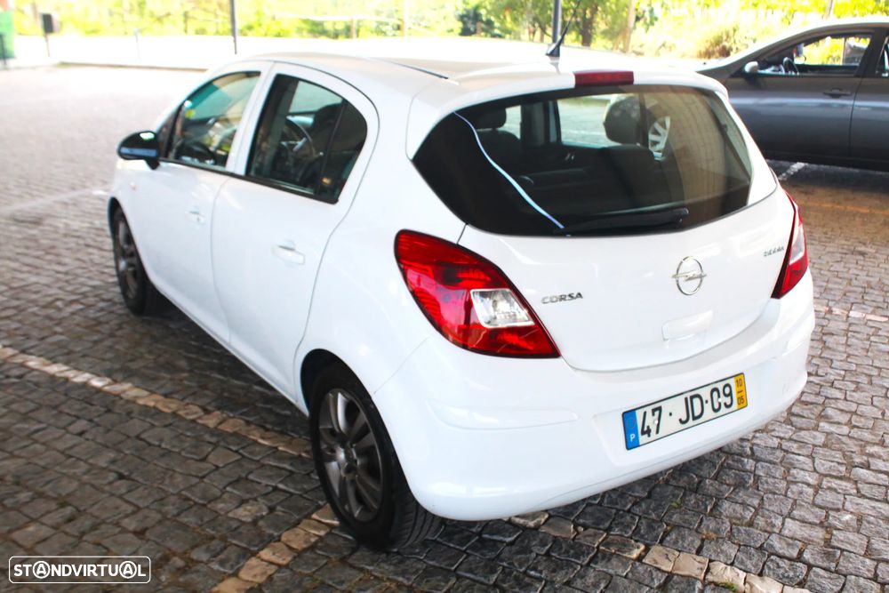 Opel Corsa 1.3 CDTI Enjoy EcoFLEX - 11