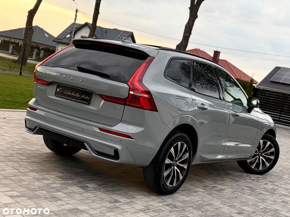 Volvo XC 60 B4 D Plus Dark - 15