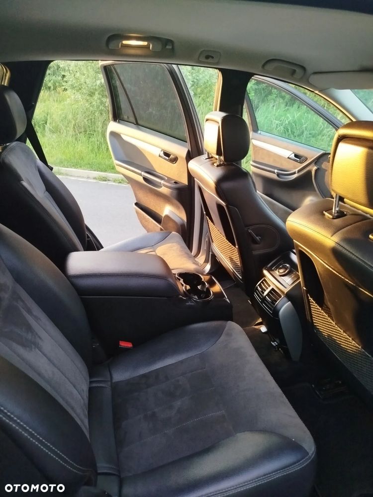 Mercedes-Benz Klasa R 320 CDI 4-Matic - 26