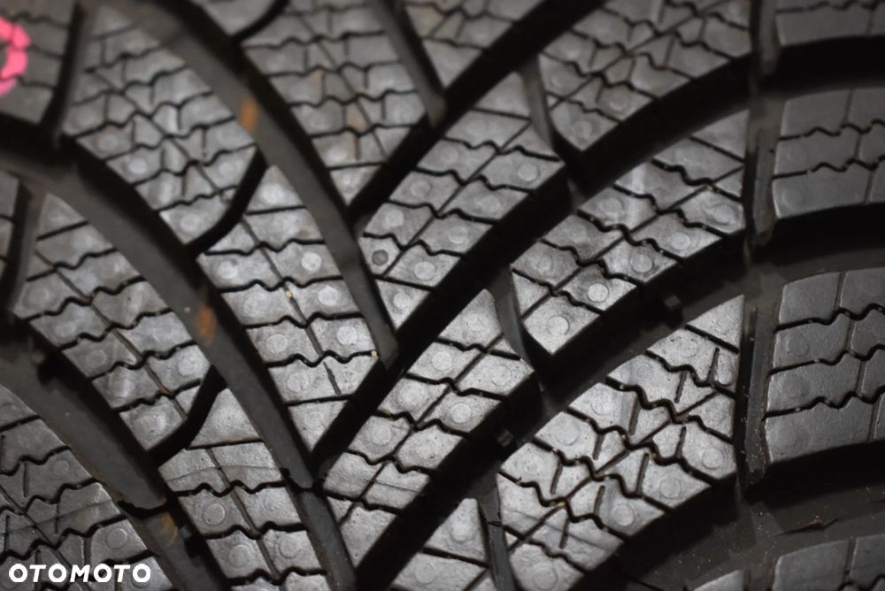 R16 205/60 Semperit Speed-Grip 5 - 2