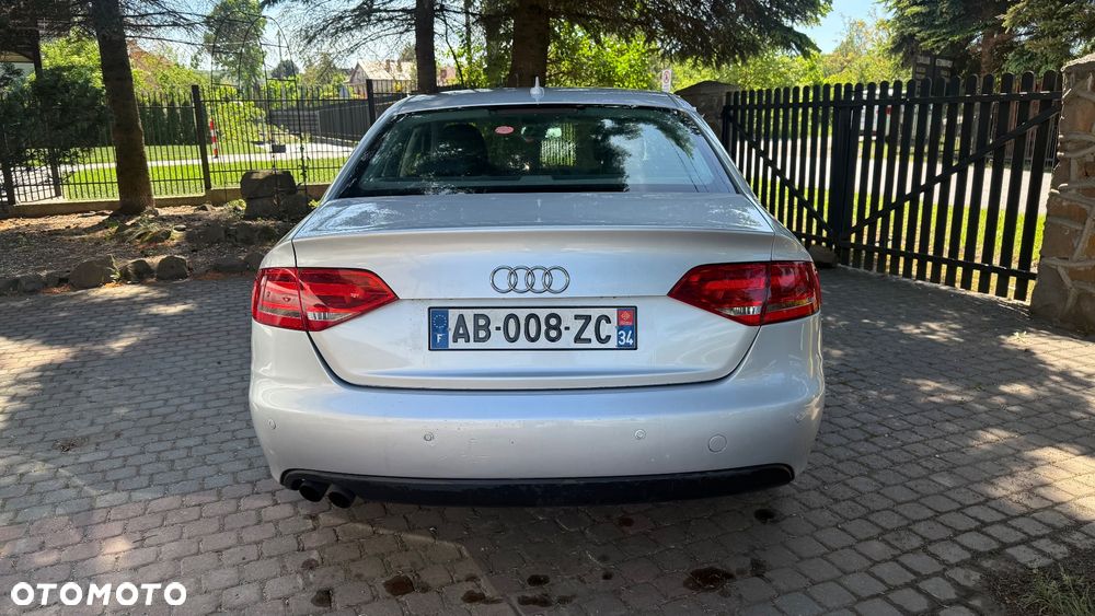 Audi A4 Limousine - 5