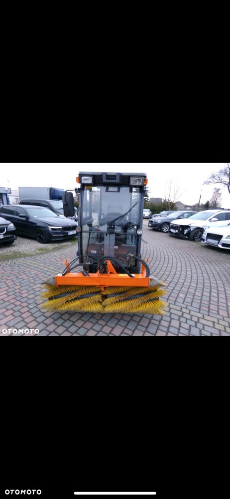 Hako citytrac 4200 zamiatarka solarko piaskarka 4x4 - 5