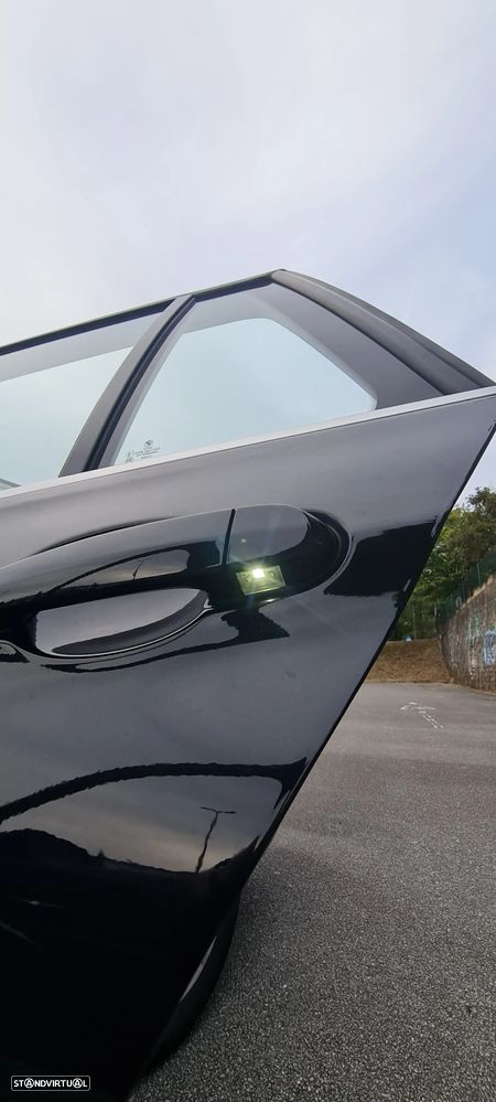 BMW 318 d Modern Line - 13