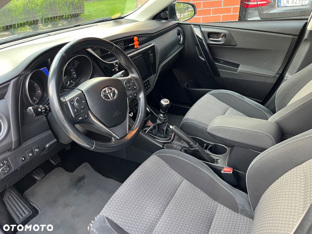 Toyota Auris 1.6 D-4D Dynamic - 7