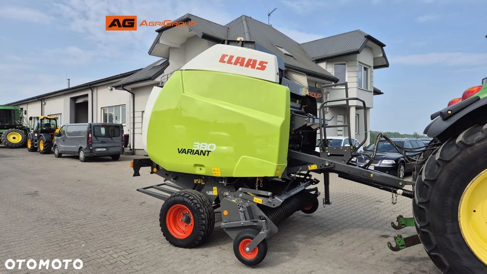 Claas VARIANT 380RF 2012R - 1