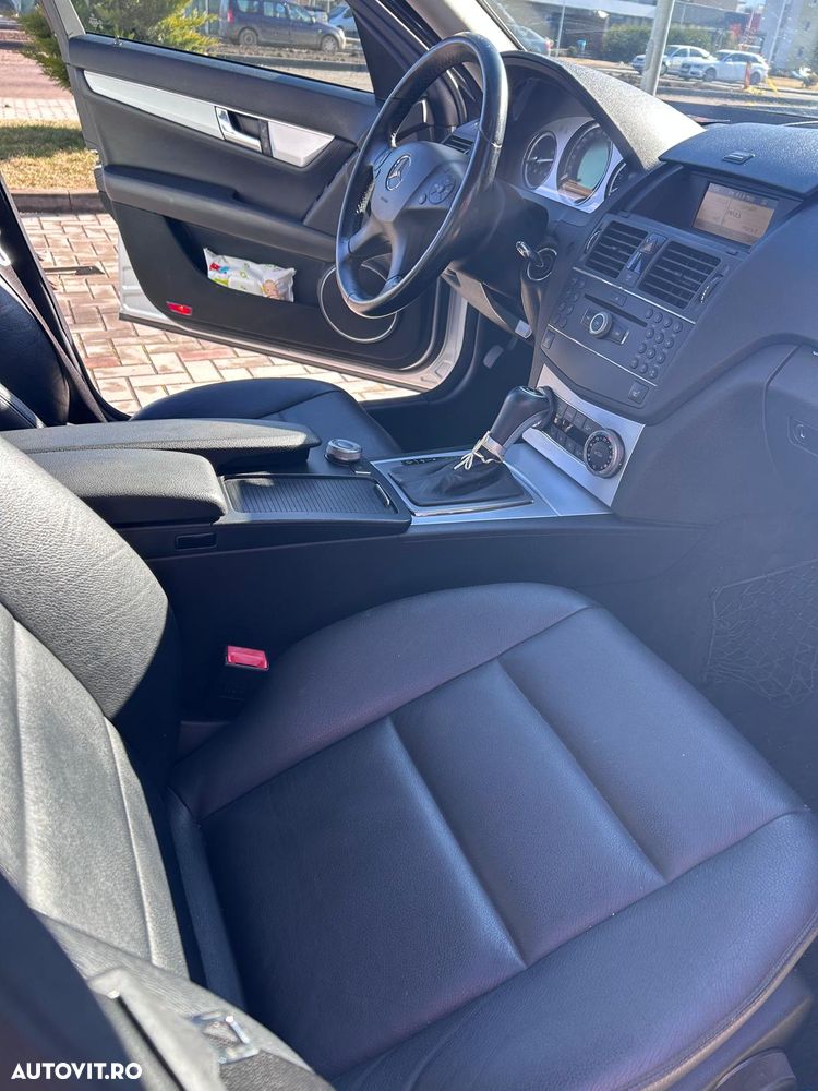 Mercedes-Benz C - 9
