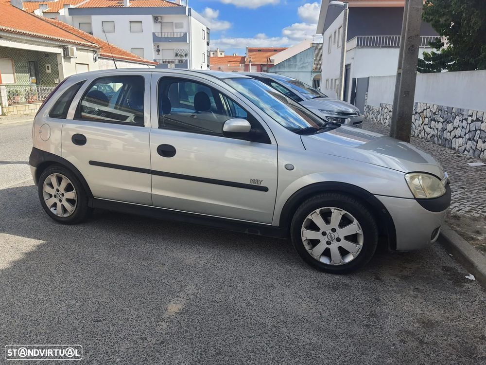 Opel Corsa 1.2 16V N-Joy - 5