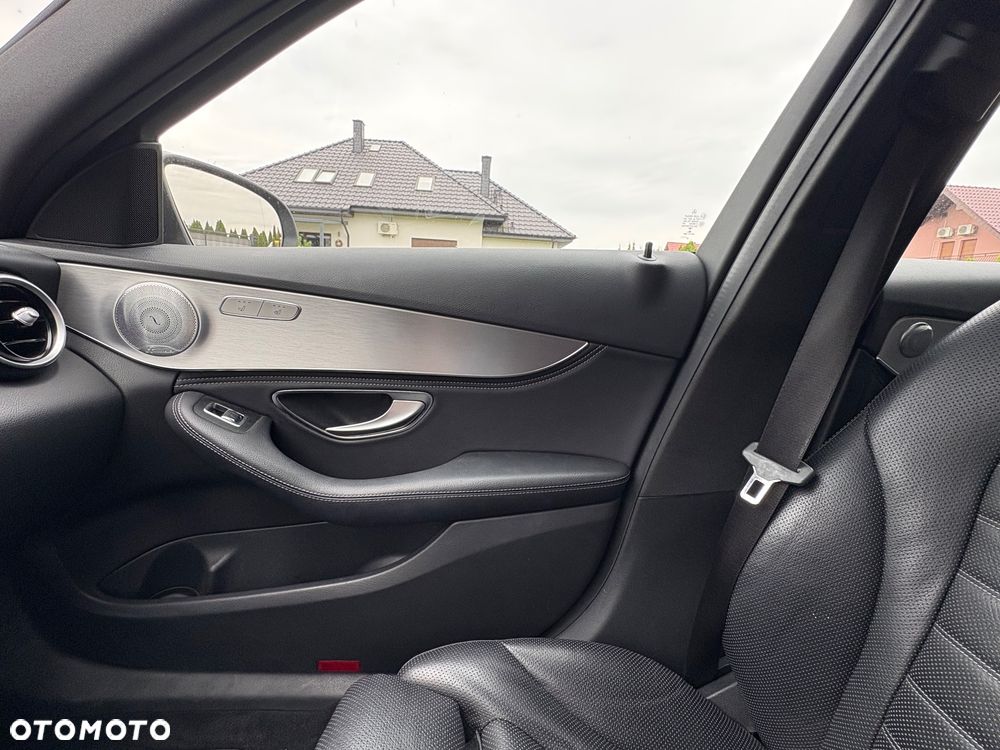 Mercedes-Benz Klasa C 300 7G-TRONIC Avantgarde - 24