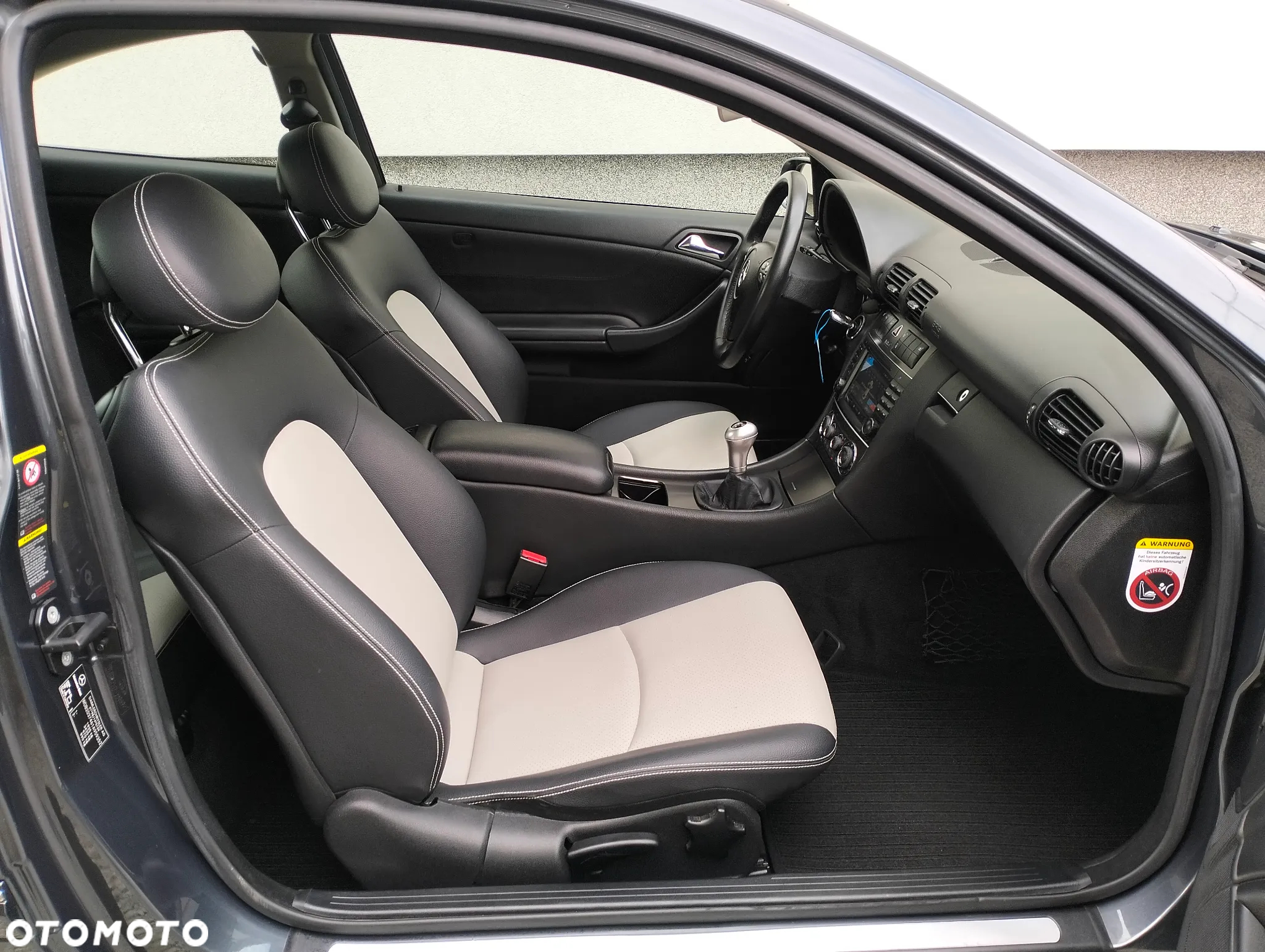 Mercedes-Benz Klasa C 180 Kompressor Sportcoupe Sport Edition - 11