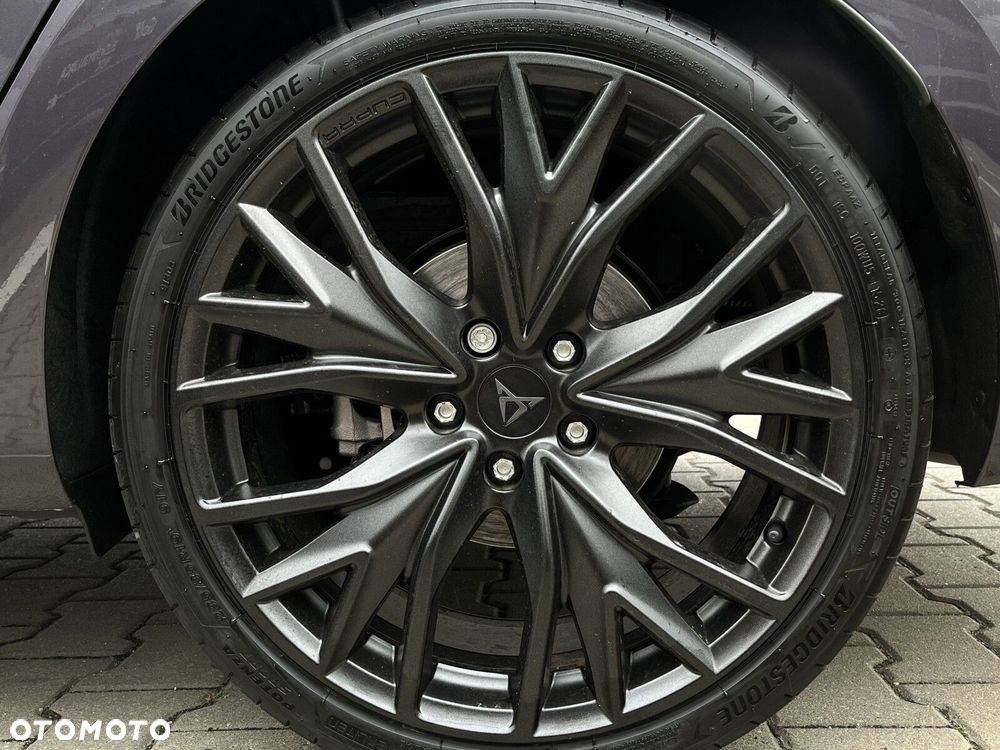 Cupra Leon 1.5 eTSI DSG - 10