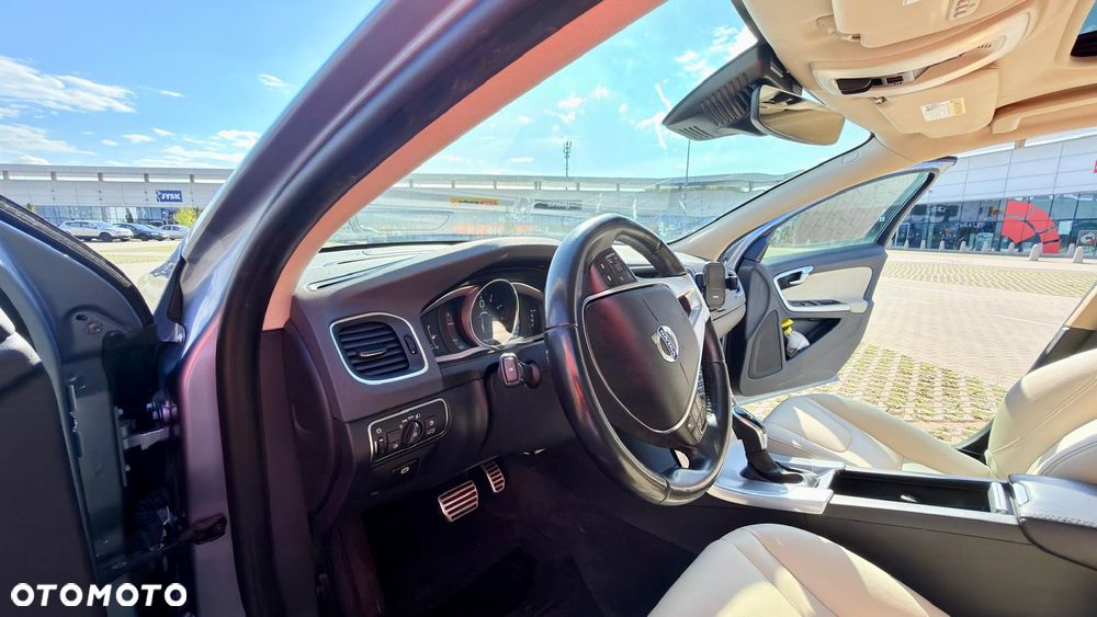 Volvo S60 T5 Geartronic Momentum - 27