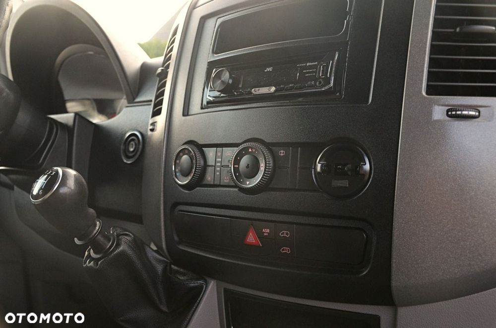 Volkswagen Crafter - 16