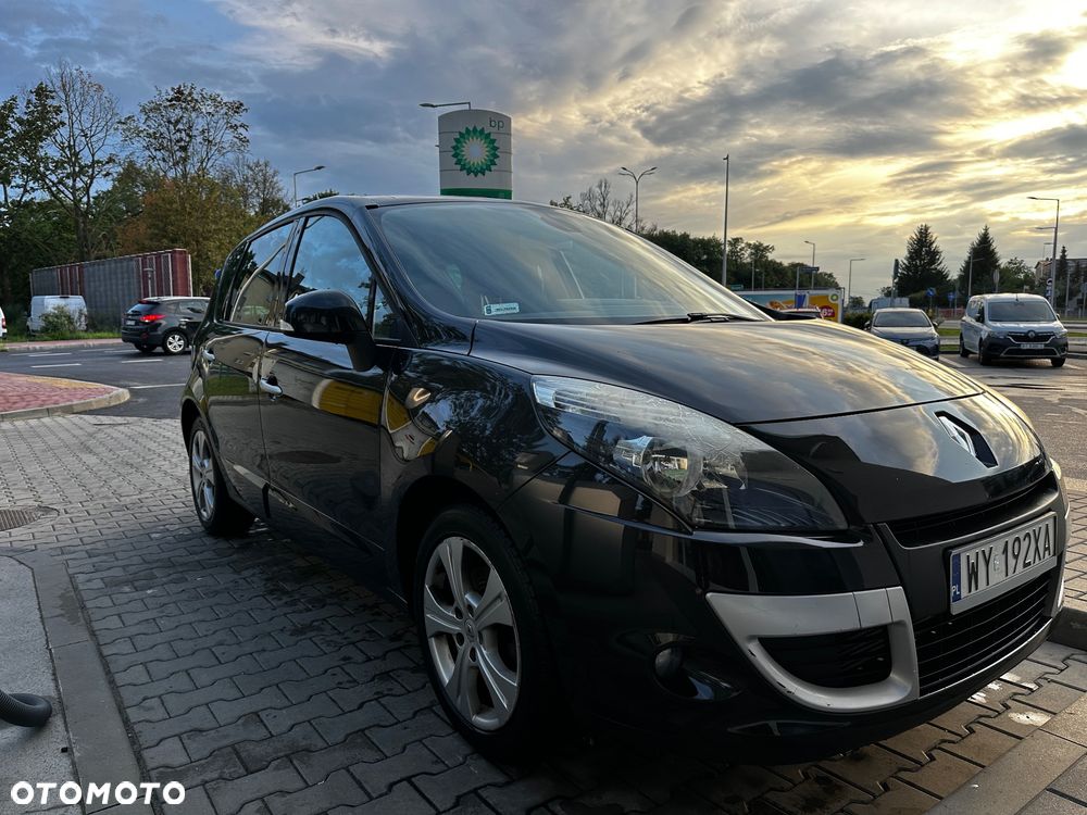 Renault Scenic 1.5 dCi Emotion Plus - 1