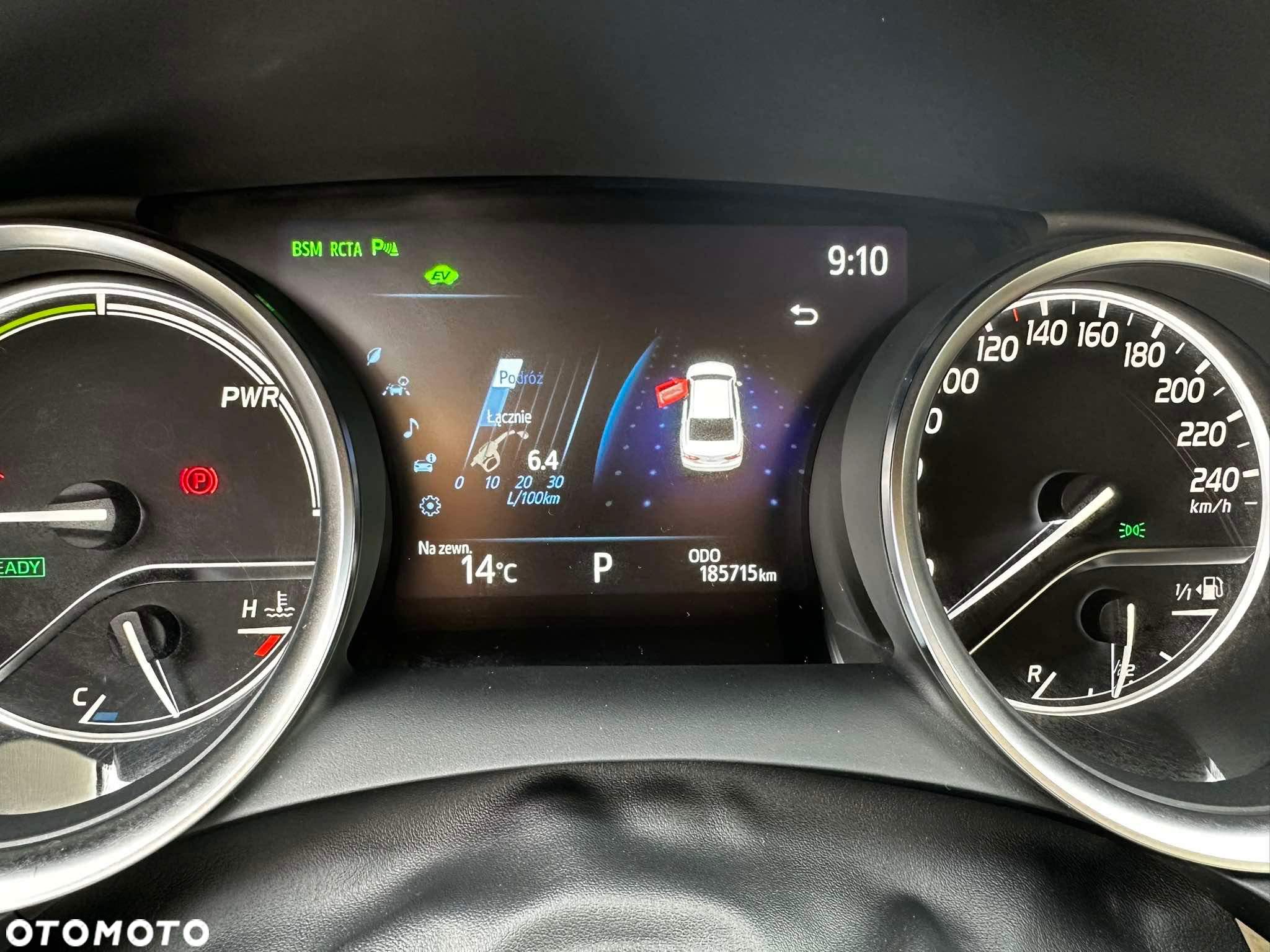 Toyota Camry 2.5 Hybrid Executive CVT - 3
