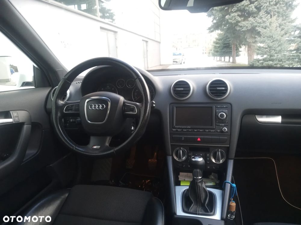 Audi A3 Sportback 2.0 TDI DPF S line Sportpaket (plus) - 13