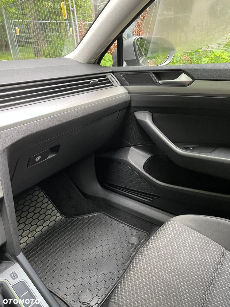 Volkswagen Passat 2.0 TDI EVO Essence - 11