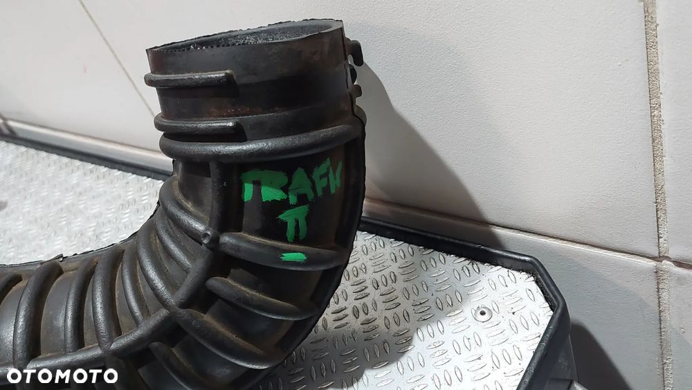 WĄŻ RURA DOLOT POWIETRZA RENAULT TRAFIC II 2 2,5 DCI R2013 NR 8200607744 - 2