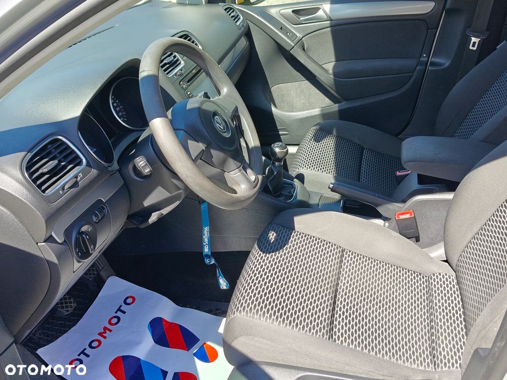 Volkswagen Golf 1.6 Comfortline - 9