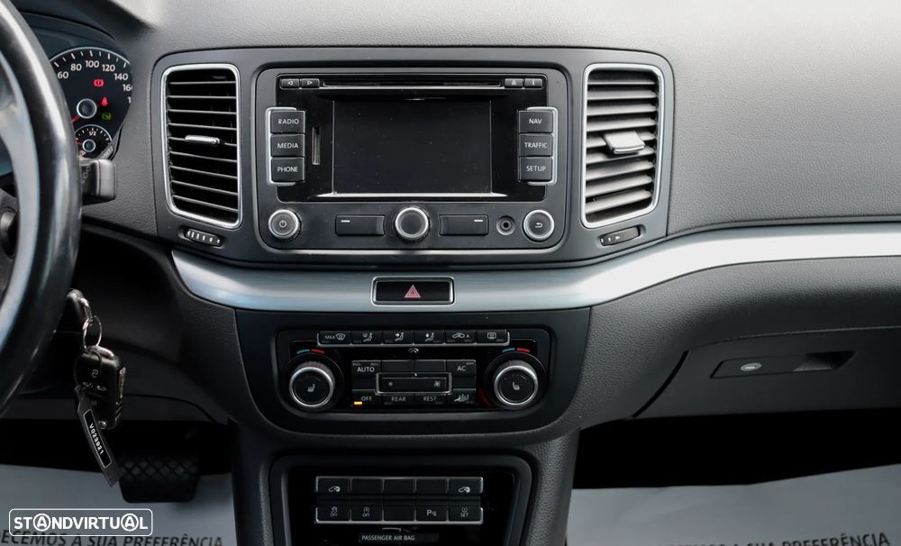 VW Sharan 2.0 TDI Highline DSG - 17