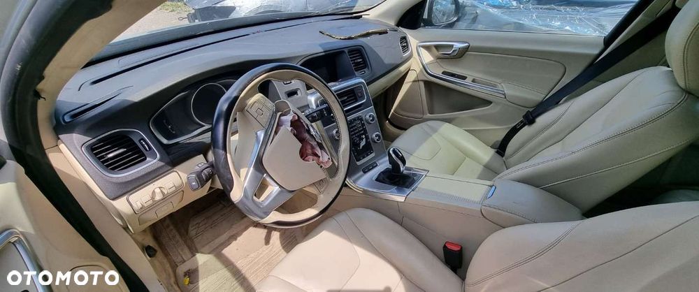 Volvo V60 - 12
