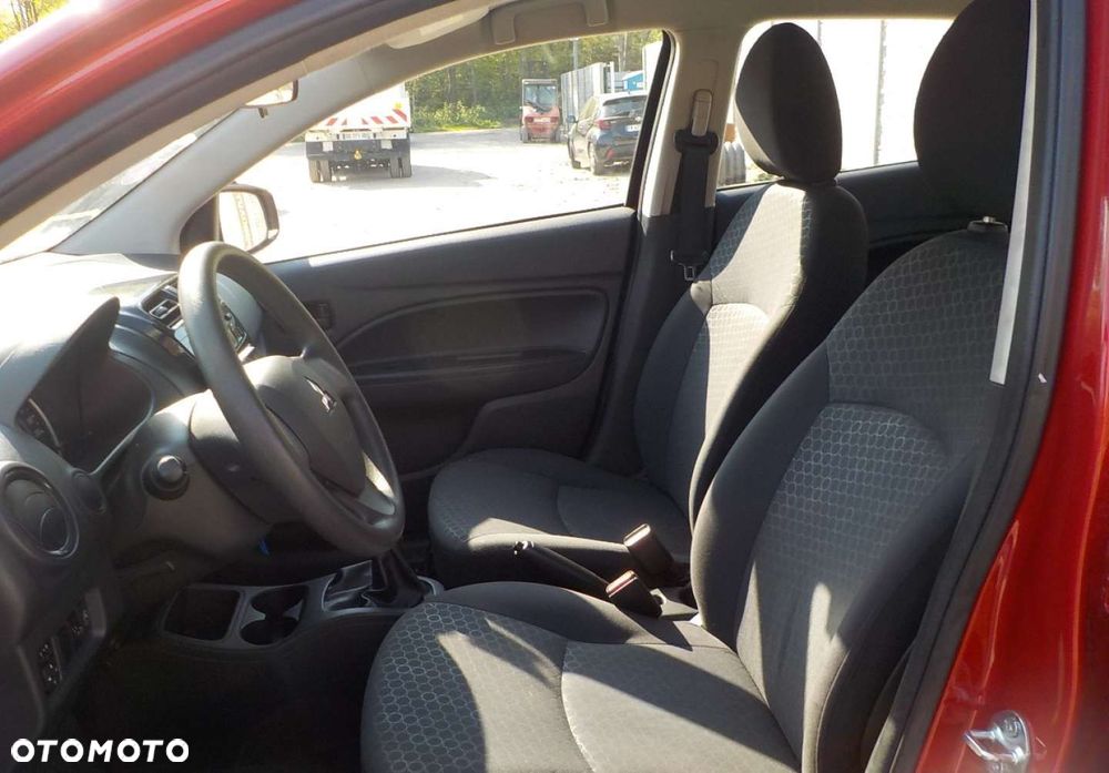 Mitsubishi Space Star - 20