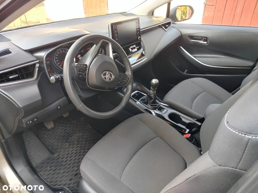 Toyota Corolla 1.5 Comfort - 9