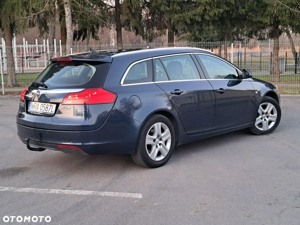 Opel Insignia 2.0 CDTI - 11