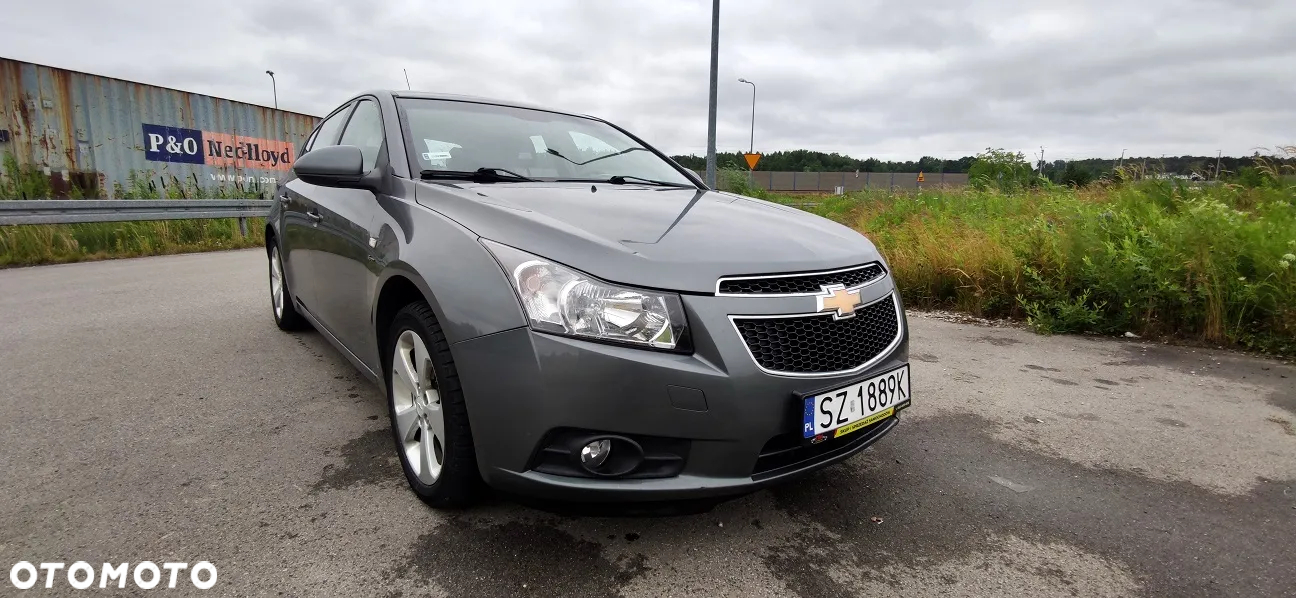 Chevrolet Cruze 1.8 LTZ+ - 3