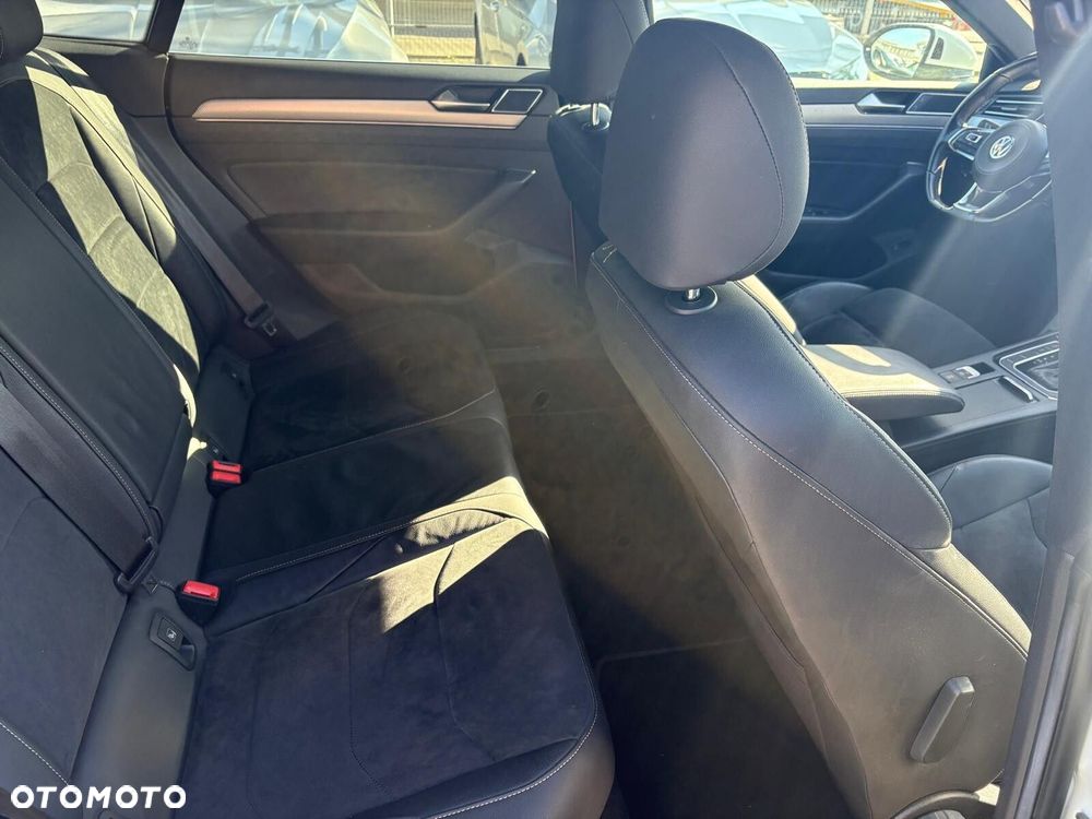 Volkswagen Arteon 2.0 TSI R-Line DSG - 25