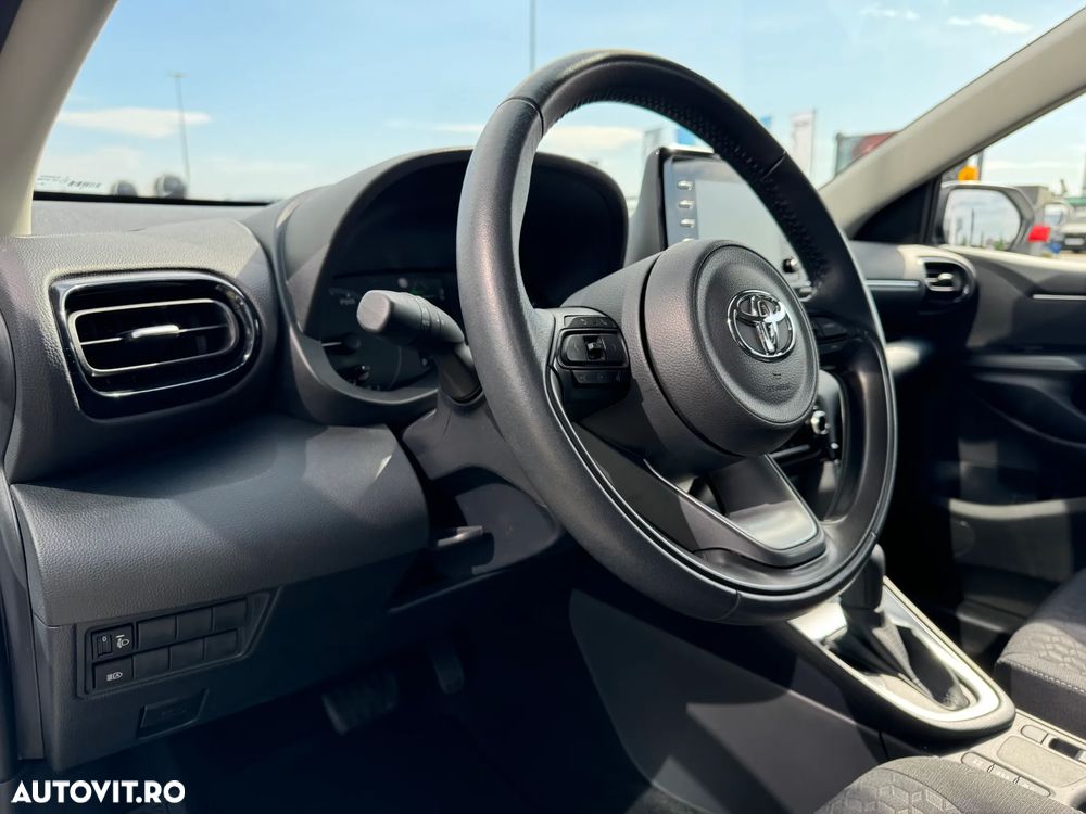 Toyota Yaris 1.5 VVT-i HSD Exclusive Style - 13