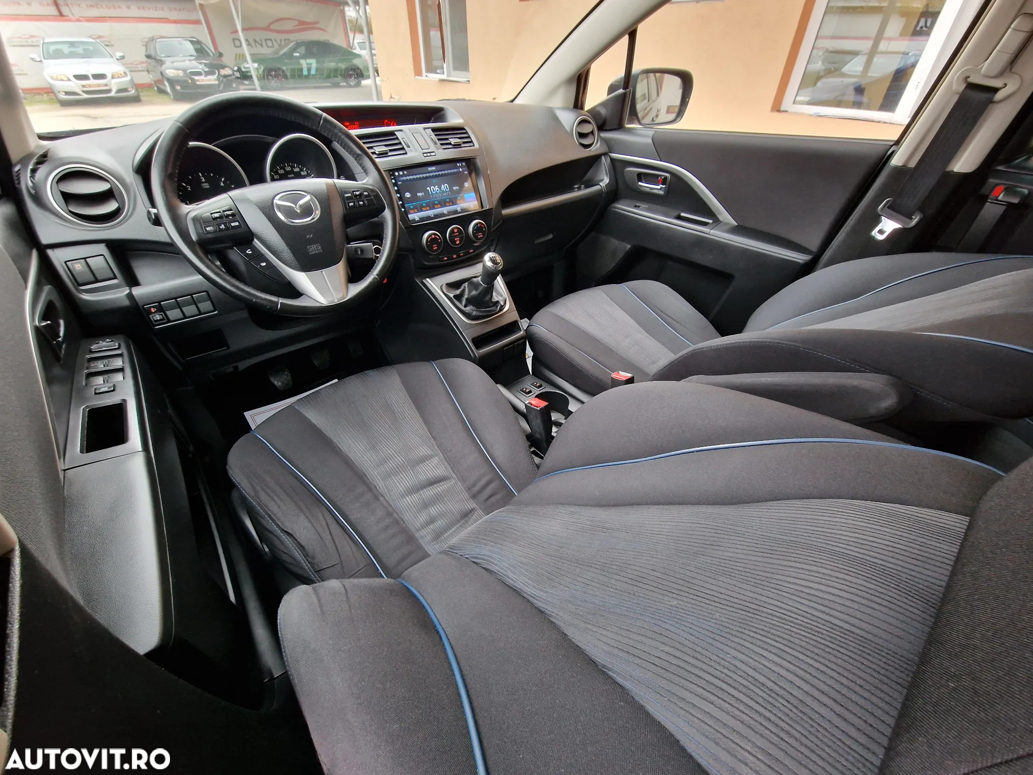 Mazda 5 - 15