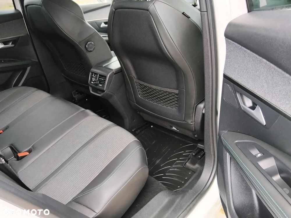 Peugeot 3008 BlueHDi 130 Stop & Start Allure Pack - 22