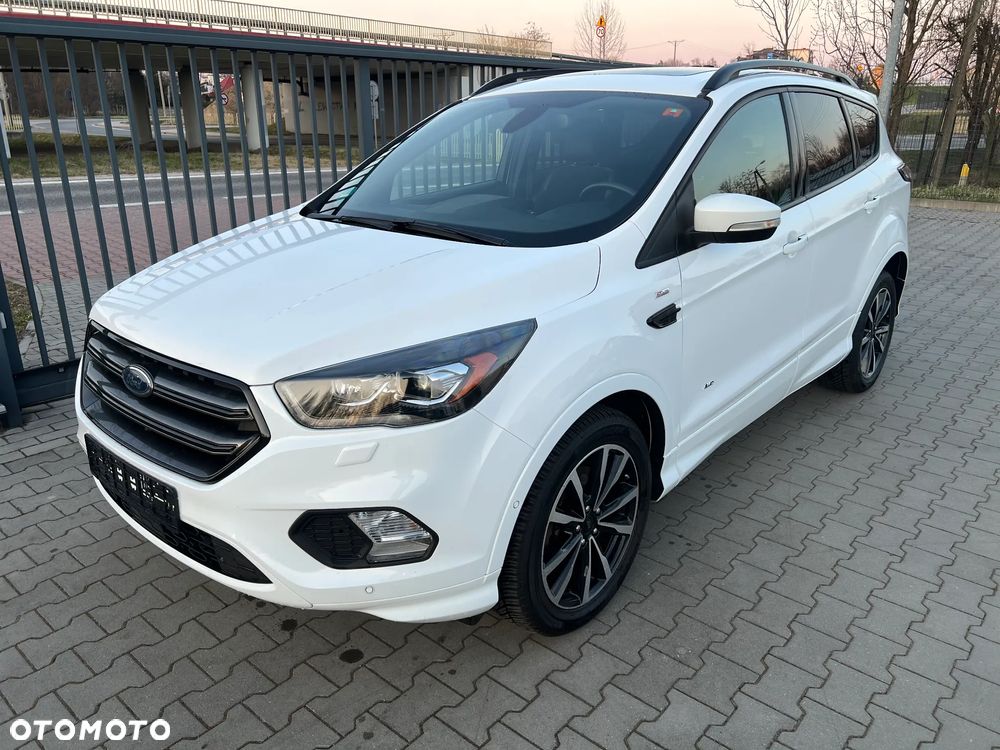 Ford Kuga 1.5 EcoBoost 4x4 ST-Line - 1