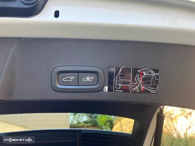 Volvo XC 40 1.5 T5 PHEV Inscription - 44