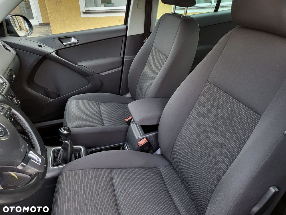 Volkswagen Tiguan 2.0 TDI DPF BlueMotion Technology Exclusive - 14