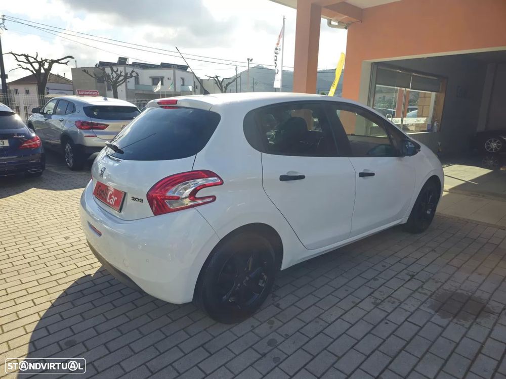 Peugeot 208 1.4 HDi Active - 4