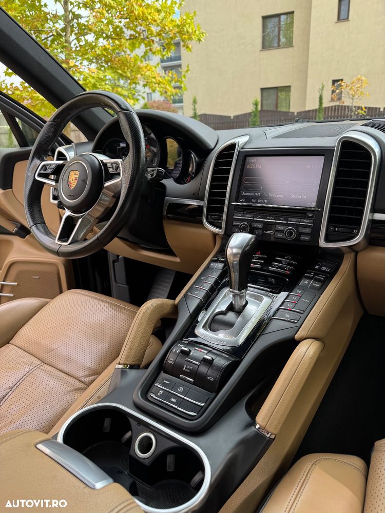 Porsche Cayenne Diesel Platinum Edition - 4