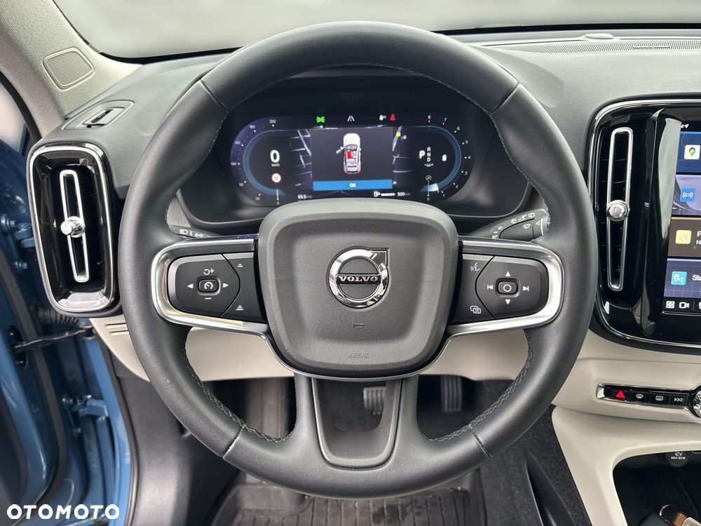 Volvo XC 40 B4 AWD Plus Bright - 9