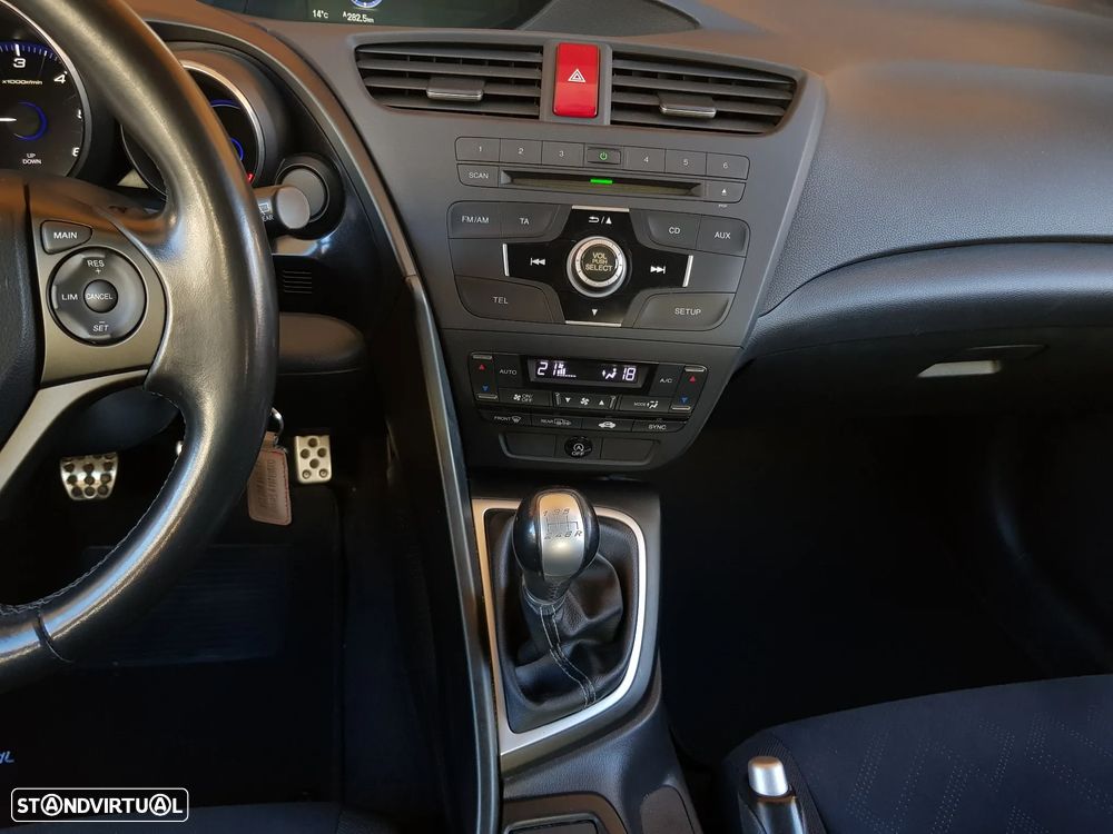 Honda Civic 1.4 i-VTEC Sport - 44