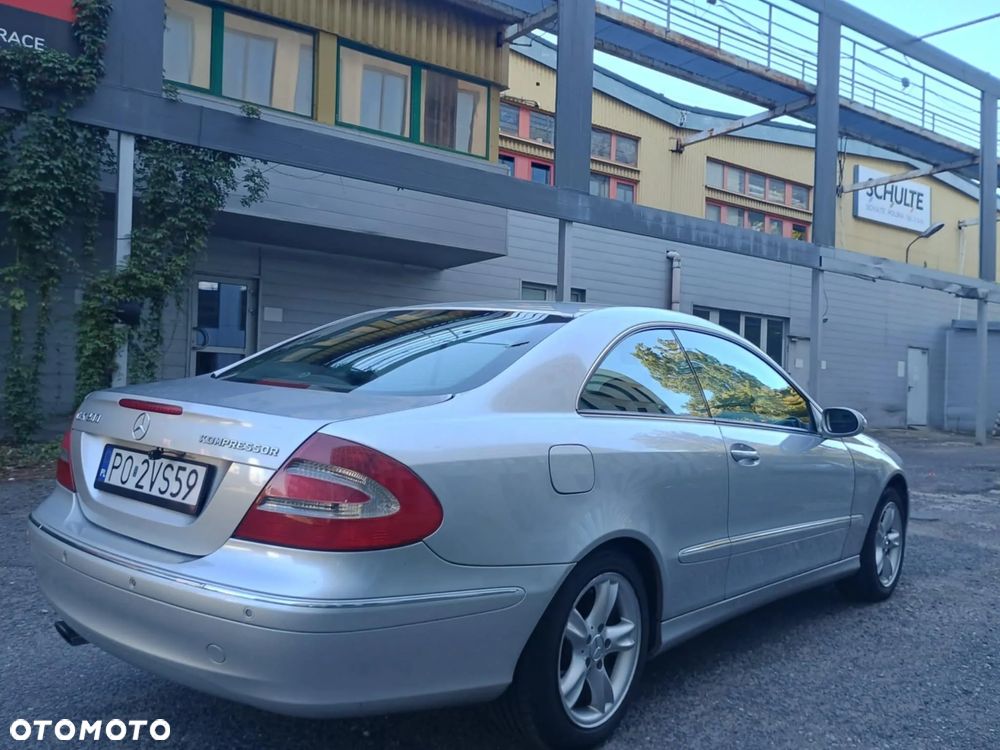 Mercedes-Benz CLK - 12