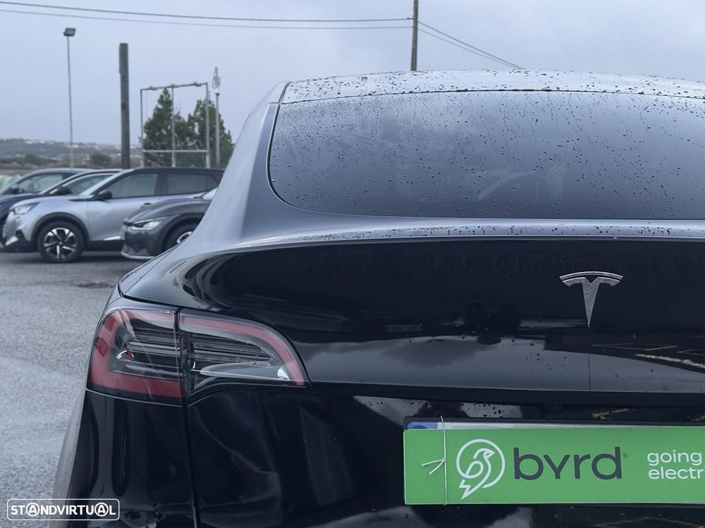 Tesla Model Y Standard - 11
