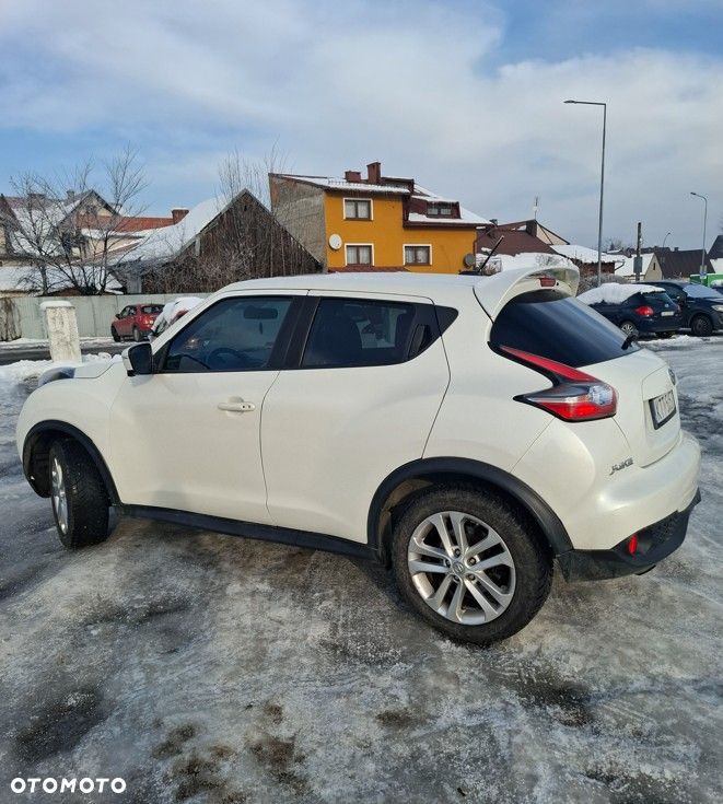 Nissan Juke 1.6 DIG-T ALL-MODE 4x4i Xtronic Tekna - 4