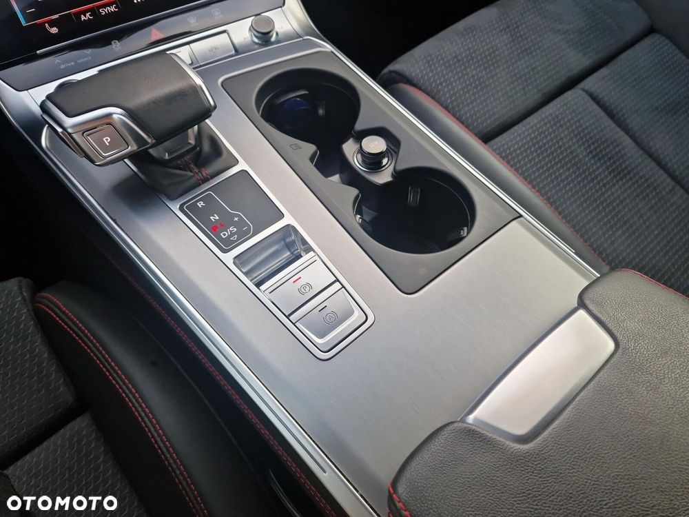 Audi A6 Avant - 16